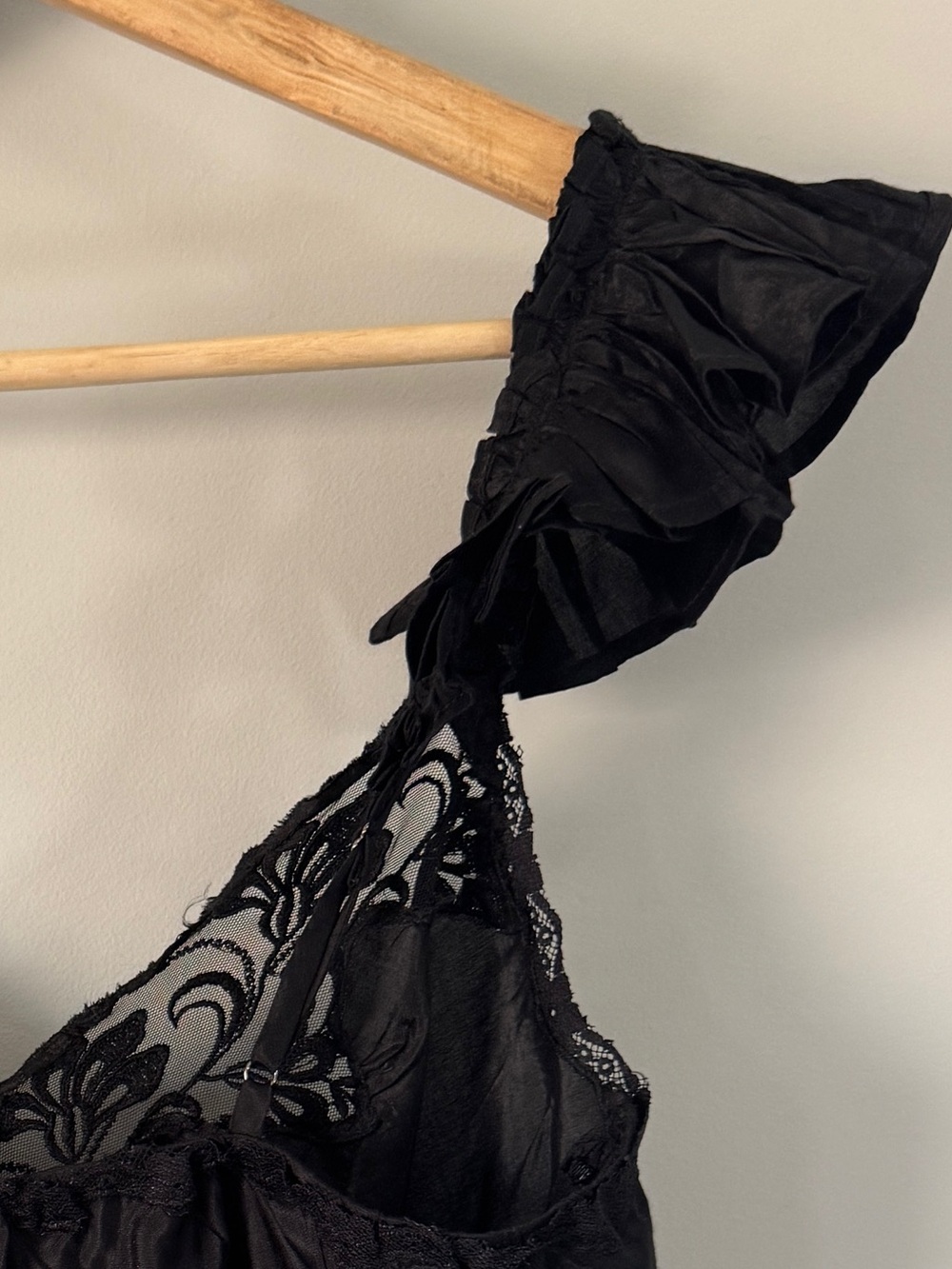 Free People Harmony Lace Ruffle Strap Tank Top Lace panel Black Small - Picture 6 of 12